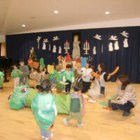 １２月の園生活（１・２歳児　はっぴい・ぱれっと　クリスマス会）